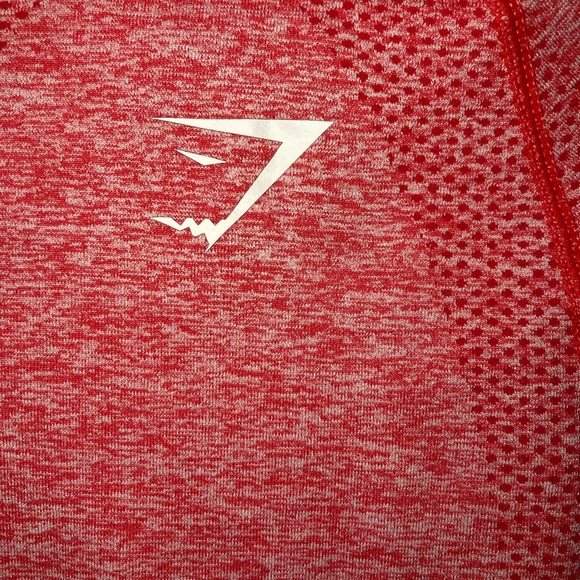 Gymshark long sleeve shirt - Picture 2 of 5